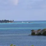 Hermoso y amplio apartamento con vista al mar